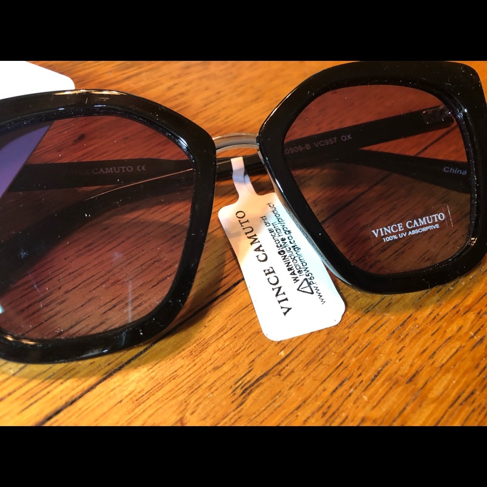 Vince Camuto Sunglasses - Picture 3 of 6